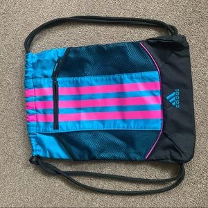 Adidas drawstring gym bag in excellent condition